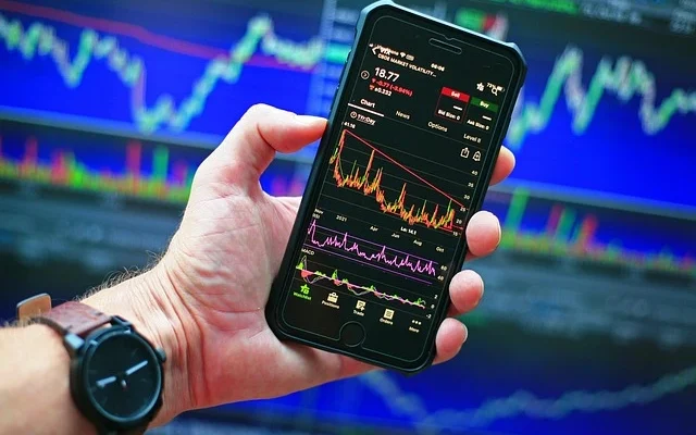 A user navigating the grossoptions.com on an iPhone, exploring features and options for trading investments effectively.