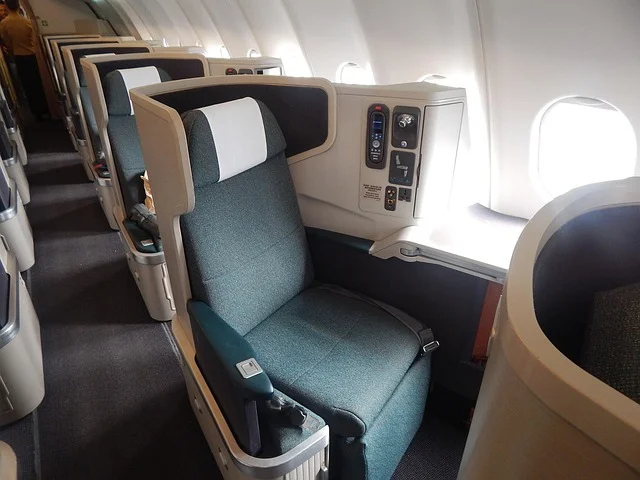 Skylux Travel luxury business class flight booking